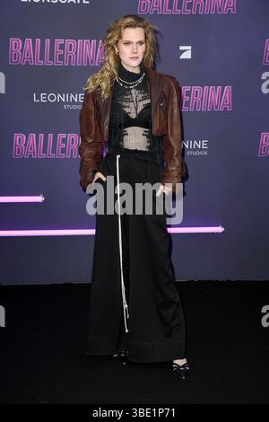 Lucy Hellenbrecht zu Gast auf dem schwarzen Teppich BEI der Deutschland première des films Kino du monde de John Wick Ballerina im Kino Zoopalast AM 26.05.2025 à Berlin Berlin Deutschland *** Lucy Hellenbrecht en tant qu'invitée sur le tapis noir à la première allemande du film du monde de John Wick Ballerina au cinéma Zoopalast le 26 05 2025 à Berlin Allemagne Banque D'Images