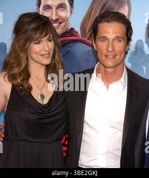 Jennifer Garner et Matthew McConaughey lors de la première de "Ghosts of GirlFriends Past" au Grauman's Chinese Theater à Hollywood, Los Angeles - 27 avril 2009 Banque D'Images