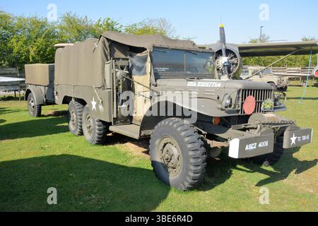 Porte-armes Dodge WC-63 exposé au Midlands Air Museum Banque D'Images