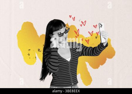 Modèle d'esquisse de tendance d'affiche collage de photo 3D de jeune femme tenir la photo selfie de téléphone comme la notification de repost de média d'application en ligne Banque D'Images