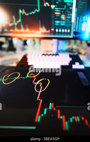 blockchain graphique graphique ordinateur tablette graphique écran crypto monnaie marché espace bureau technologie Banque D'Images