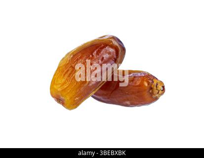 Dattes séchées fruits isolés sur fond blanc. Gros plan sur les fruits savoureux dattes. Banque D'Images