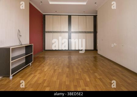 Intérieur d'une salle vide, une penderie intégrée boîtier Banque D'Images