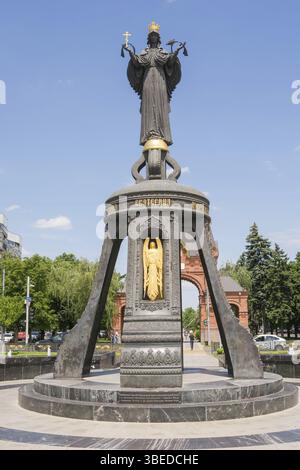 Krasnodar, Russie - 22 mai 2016 : vue du monument à Catherine la patronne à Krasnodar, en l'honneur du 280e anniversaire de la naissance d'Empr Banque D'Images