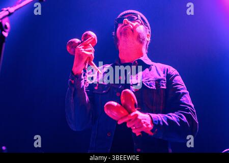 Oslo, Norvège. 28 mai 2025. Le groupe de rock américain The Brian Jonestown massacre donne un concert au Rockefeller à Oslo. Ici, le musicien Joel Gion est vu en direct sur scène. Crédit : Gonzales photo/Alamy Live News Banque D'Images