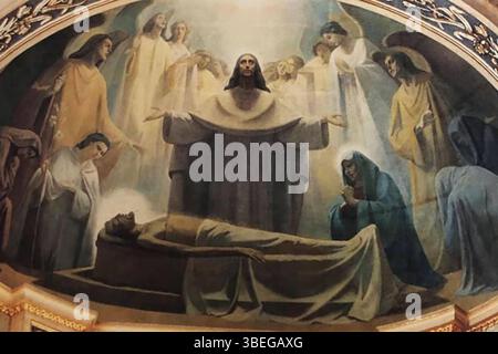 La fresque d'Anton Inglott de 1945, « le transit de Joseph », dépeint la mort de Saint Joseph et son passage au ciel. Située dans l'abside de l'église paroissiale de Msida, l'œuvre met en valeur le dévouement de l'artiste aux thèmes religieux et maltais Banque D'Images