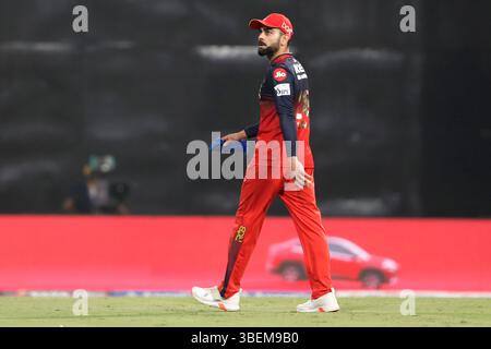 Chandigarh, Inde. 29 mai 2025. CHANDIGARH, INDE - MAI 29 : Virat Kohli du Royal Challengers Bengaluru lors du match de qualification IPL 2025 entre Punjab Kings et Royal Challengers Bengaluru au New PCA Stadium le 29 mai 2025, à Chandigarh, en Inde. (Photo de Surjeet Yadav/MB Media) crédit : MB Media solutions/Alamy Live News Banque D'Images