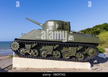 Le Mémorial du char Sherman M4A2 à Arromanches-les-bains, Calvados, Normandie, France Banque D'Images