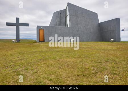 Pittoresque chapelle en béton à Blonduos. Islande du Nord. Islande religius architecture Banque D'Images