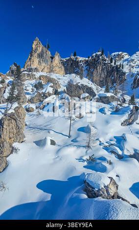 Montagnes autour d'Arabba, UNESCO, Dolomites, Italie Banque D'Images