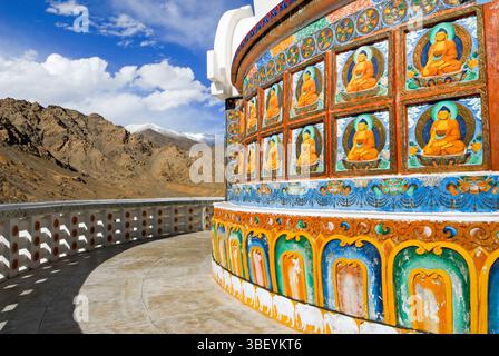 Shanti Stupa à Leh, région du Ladakh, État du Jammu-et-Cachemire, Inde, Asie Banque D'Images