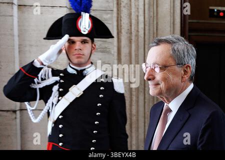 Roma, Italie. 30 mai 2025. Mario Draghi durante la presentazione della Relazione annuale della Banca d'Italia, Roma, Venerdì 30 Maggio 2025 (Foto Roberto Monaldo/LaPresse) Mario Draghi lors de la présentation du rapport annuel de la Banque d'Italie, Rome, vendredi 30 mai 2025 (photo Roberto Monaldo/LaPresse) crédit : LaPresse/Alamy Live News Banque D'Images