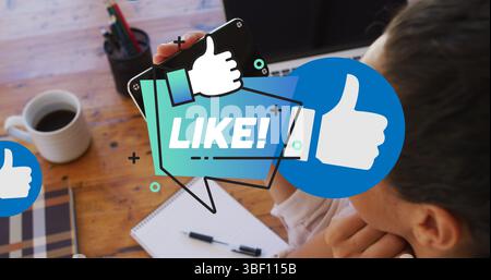 Comme la bannière de texte et les icônes sur la femme caucasienne à l'aide d'un smartphone avec espace de copie Banque D'Images