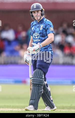 Derby, Royaume-Uni. 30 mai 2025. NAT Sciver-Brunt d'Angleterre pendant le match international d'un jour de Metro Bank Angleterre femmes vs West Indies femmes au Derbyshire County Cricket Club, Derby, Royaume-Uni, 30 mai 2025 (photo par Alfie Cosgrove/News images) à Derby, Royaume-Uni le 30/05/2025. (Photo par Alfie Cosgrove/News images/SIPA USA) crédit : SIPA USA/Alamy Live News Banque D'Images