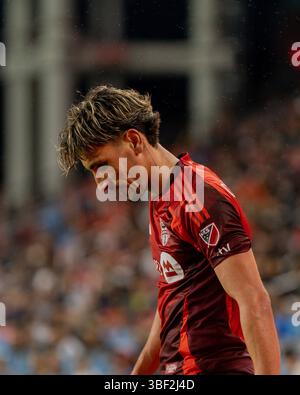 Toronto, Ontario, Canada. 28 mai 2025. Theo Corbeanu #7 du Toronto FC réagit lors du match de la MLS entre le Toronto FC et le Philadelphia Union au BMO Field. Score final Philadelphia Union 2-1 Toronto FC. Le 28 mai 2025 à Toronto, Canada. (Crédit image : © Leonardo Ramirez/eyepix via ZUMA Press Wire) USAGE ÉDITORIAL SEULEMENT ! Non destiné à UN USAGE commercial ! Banque D'Images