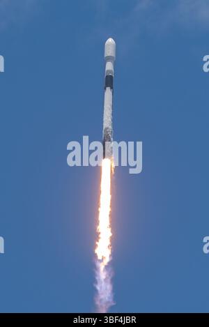 30 mai 2025 : un SpaceX Falcon 9 lance la mission GPS III-7 pour la Force spatiale américaine depuis SLC-40 à 13H37 crédit : Brandon Moser/Alamy Live News Banque D'Images