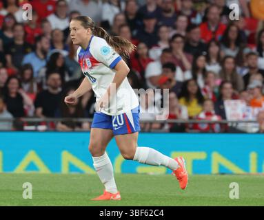 Londres, Royaume-Uni. 30 mai 2025. Pendant l'UEFA Women's Nations League - Group 3Fran Kirby(Brighton)of England Women in action match entre Angleterre Women contre Portugal Women au stade de Wembley, Londres le 30 mai 2025 Credit : action Foto Sport/Alamy Live News Banque D'Images