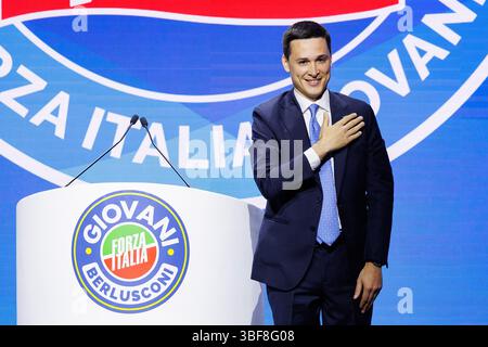 Roma, Italie. 31 mai 2025. Stefano Benigni durante il congresso nazionale di Forza Italia Giovani, Roma, Sabato 31 Maggio 2025 (Foto Roberto Monaldo/LaPresse) Stefano Benigni lors du congrès national de la fête Forza Italia Giovani, Rome, samedi 31 mai 2025 (photo Roberto Monaldo/LaPresse) crédit : LaPresse/Alamy Live News Banque D'Images