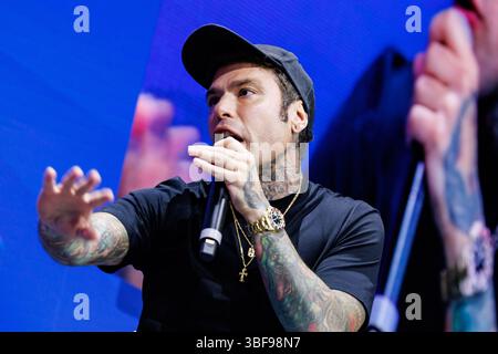 Roma, Italie. 31 mai 2025. Fedez durante il congresso nazionale di Forza Italia Giovani, Roma, Sabato 31 Maggio 2025 (Foto Roberto Monaldo/LaPresse) Fedez pendant le congrès national de la fête Forza Italia Giovani, Rome, samedi 31 mai 2025 (photo Roberto Monaldo/LaPresse) crédit : LaPresse/Alamy Live News Banque D'Images