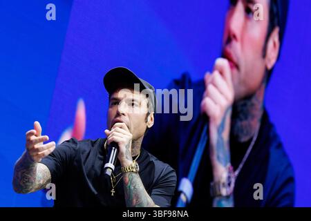Roma, Italie. 31 mai 2025. Fedez durante il congresso nazionale di Forza Italia Giovani, Roma, Sabato 31 Maggio 2025 (Foto Roberto Monaldo/LaPresse) Fedez pendant le congrès national de la fête Forza Italia Giovani, Rome, samedi 31 mai 2025 (photo Roberto Monaldo/LaPresse) crédit : LaPresse/Alamy Live News Banque D'Images