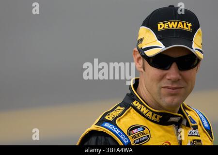 Talladega, Al, États-Unis. 7 octobre 2007. Matt Kenseth attend de se qualifier à Talladega Superspeedway pour la course du NNCS UAW-Ford 500 à Talladega, Alabama. (Crédit image : © Walter G. Arce Sr./ASP via ZUMA Press Wire) USAGE ÉDITORIAL SEULEMENT ! Non destiné à UN USAGE commercial ! Banque D'Images