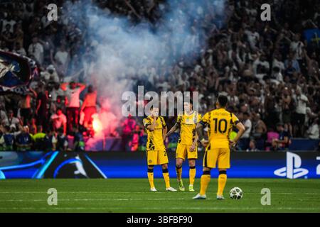 Munich, Allemagne. 31 mai 2025. Les joueurs de l'Inter Milan réagissent lors de la finale de l'UEFA Champions League entre le Paris Saint-Germain et l'Inter Milan à Munich, Allemagne, le 31 mai 2025. Crédit : Peng Ziyang/Xinhua/Alamy Live News Banque D'Images