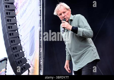 Bernhard Brink beim 13. SchlagerOlymp 2025 auf dem Zentralen Festplatz. Berlin, 31.05.2025 *** Bernhard Brink au 13 SchlagerOlymp 2025 au Central Festival Square Berlin, 31 05 2025 Foto :Xn.xKubelkax/xFuturexImagex schlagerolymp 5557 Banque D'Images