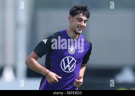 Herzogenaurach, Allemagne. 01 juin 2025. Formation de Fussball Nationalmannschaft AM 01.06.2025 AM Homeground in Herzogenaurach Aleksandar Pavlovic ( Deutschland ) Foto : Revierfoto crédit : ddp Media GmbH/Alamy Live News Banque D'Images