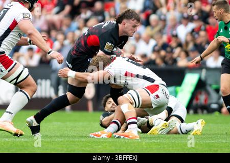 Toulouse, France. 01 juin 2025. Joshua Brennan de Toulouse lors du match du championnat de France Top 14 de rugby à xv opposant le stade Toulousain (Toulouse) et LOU Rugby (Lyon) le 1er juin 2025 au stade Ernest Wallon à Toulouse, France - photo Nathan Barange/DPPI crédit : DPPI Media/Alamy Live News Banque D'Images