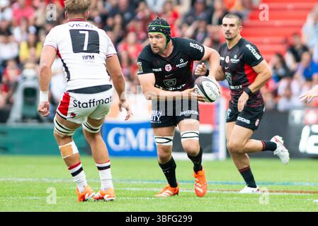 Toulouse, France. 01 juin 2025. François Cros de Toulouse lors du match de rugby à xv du championnat de France du Top 14 entre le stade Toulousain (Toulouse) et LE LOU Rugby (Lyon) le 1er juin 2025 au stade Ernest Wallon de Toulouse, France - photo Nathan Barange/DPPI crédit : DPPI Media/Alamy Live News Banque D'Images
