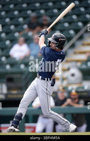 Bradenton, FL : les Lakeland Flying Tigers ont désigné Woody Hadeen (5) comme frappeur, qui a été choisi pour Jeral Toledo (32), deuxième joueur de base des Marauders de Bradenton, lors de la première manche lors d'un match MiLB le 1er juin 2025 au LECOM Park. Les Flying Tigers battent les Marauders 5-1. (Kim Hukari/image du sport) Banque D'Images