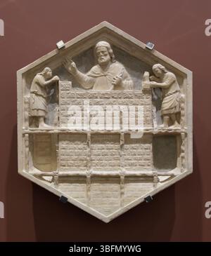 Relief hexagonal de la série inspirée de la Genèse sur le Campanile de la cathédrale de Florence, Florence, Italie Banque D'Images