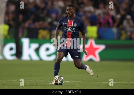 Munich, Allemagne. 31 mai 2025. Nuno Mendes du PSG lors de la finale Paris Saint Germain vs Internazionale UEFA Champions League à Munich Football Arena. Le crédit photo devrait se lire : Jonathan Moscrop/Sportimage crédit : Sportimage Ltd/Alamy Live News Banque D'Images
