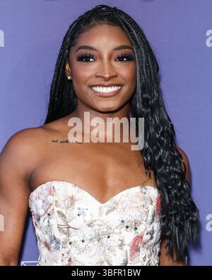 Hollywood, États-Unis. 02 juin 2025. HOLLYWOOD, LOS ANGELES, CALIFORNIE, États-Unis - JUIN 02 : la gymnaste américaine Simone Biles arrive à l'événement Netflix FYSEE LA - 'Simone Biles Rising' saison 1 ATAS (Academy of Television Arts and Sciences) Emmy FYC (pour votre considération) qui s'est tenu au Hollywood Athletic Club le 2 juin 2025 à Hollywood, Los Angeles, Californie, États-Unis. (Photo de Xavier Collin/image Press Agency) crédit : image Press Agency/Alamy Live News Banque D'Images