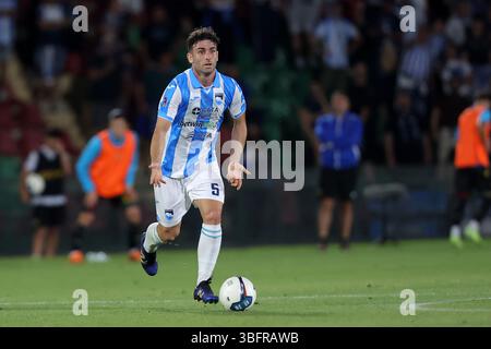 Terni, Italie. 03 juin 2025. Kraja Erdis (Pescara) lors de la finale Play Off Italian série C, match Ternana Calcio vs Pescara 02 juin 2025 au stade Liberati de Terni Italie (photo de Luca Marchetti/LiveMedia) lors de Ternana vs pescara, match de football italien Coppa Italia Serie C à Terni, Italie, 02 juin 2025 crédit : Agence photo indépendante/Alamy Live News Banque D'Images
