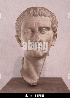 Palazzo Massimo, Rome - tête de buste était un empereur romain de 96 à 98. Nerva est devenu empereur à l'âge de presque 66 ans, Banque D'Images
