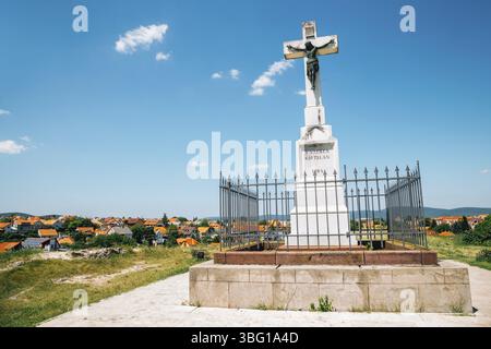 Crucifix on, colline Benedict à Veszprem, Hongrie, Europe Banque D'Images