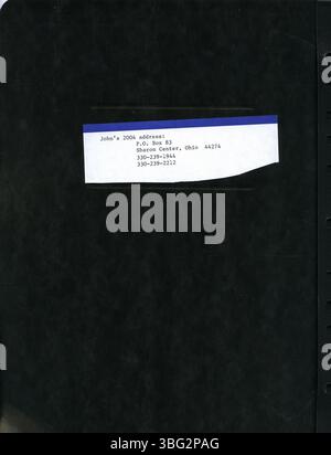 Cette compilation de 25 photographies, copiées à partir de cartes stéréotypées de John Waldsmith, comprend des images de Columbus, Ohio, de 1860 à l'inondation de 1913. La collection met en valeur l'Ohio Statehouse, des scènes de rue, le pénitencier de l'Ohio et d'autres bâtiments historiques. Banque D'Images