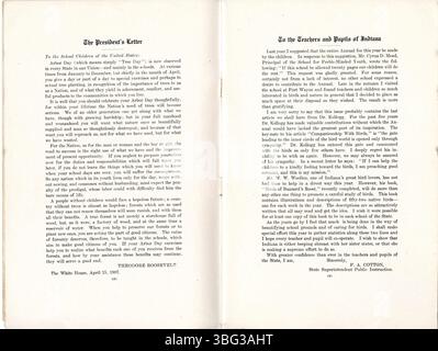 Cette page du programme de la Journée Arbor and Bird de 1907 présente des poèmes éducatifs, des conseils de plantation d’arbres et des descriptions des espèces d’oiseaux et d’arbres indigènes de l’Indiana. Banque D'Images
