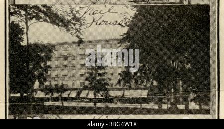 Une carte postale aérienne de 1908 présentant diverses vues de bâtiments à travers Columbus, Ohio, montrant la disposition de la ville et les styles architecturaux. Banque D'Images
