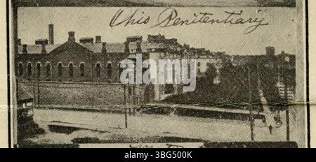 1908 illustration à vol d'oiseau de Columbus, Ohio, montrant la planification urbaine détaillée, les rues et divers types de bâtiments urbains. Banque D'Images
