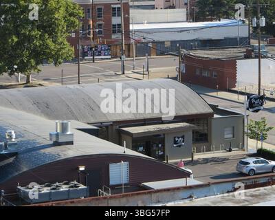 Des photos aériennes du 25 juillet 2014 représentent East Gay Street près de North 6th Street, montrant le Continental Centre, l'édifice Ohio Bell, les condominiums de lancement du quartier, les bureaux Stewart Jaffy & Associates, les appartements Normandie, le Hills Market et des sculptures D'ART. Banque D'Images
