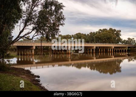 Rivière Warrego à Cunnamulla Banque D'Images