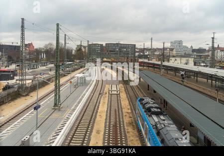 Paysage de chemin de fer à angle élevé vu à Ulm, une ville dans un état nommé Baden-Wuerttemberg dans le sud-ouest de l'Allemagne Banque D'Images