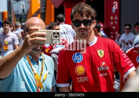Montmelo, Espagne, 01 juin 2025, Charles Leclerc, de Monaco, concourt pour Ferrari. La journée du Grand Prix d'Espagne 2025, qui se déroule à Montmelo, en Espagne. Crédit : Michael Potts/Alamy Live News Banque D'Images