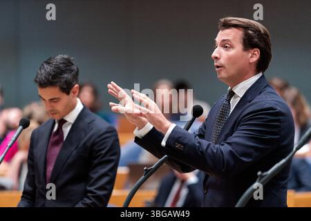 2025-06-04 Néerlandais Tweede Kamer débat plénier DEN HAAG, PAYS-BAS - 4 JUIN : Thierry Baudet FVD lors du débat plénier à la Tweede Kamer le 4 juin 2025 à Den Haag, pays-Bas Den Haag Tweede Kamer pays-Bas contenu non disponible pour redistribution aux pays-Bas directement ou indirectement par des tiers. Droit d'auteur : xJohnxBeckmannx Banque D'Images