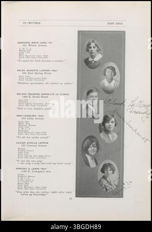L'annuaire 1926 'Ye Crucible' de l'East High School à Columbus, Ohio, offre une vue historique de l'école. East High a été construit en 1922 et rénové en 2008, avec l'annuaire reflétant la vie étudiante et la culture académique de l'école. Banque D'Images