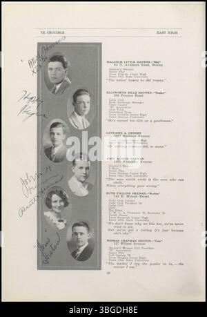 L'annuaire 1926 de l'East High School intitulé « Ye Crucible » présente des portraits d'étudiants et de professeurs et met en lumière les événements scolaires. East High School, qui fait partie des Columbus City Schools, a été créée en 1922 et rénovée en 2008. Banque D'Images