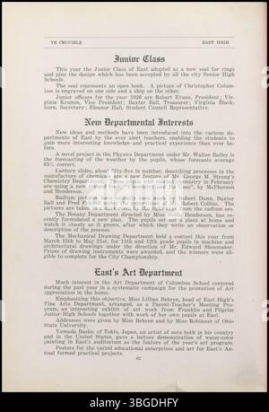 L'annuaire 1926 de l'East High School, 'Ye Crucible', offre un aperçu de l'environnement scolaire et social de l'école. L'annuaire comprend des listes de classe, des photographies et la couverture des activités scolaires. East High a été construit en 1922 et rénové en 2008. Banque D'Images