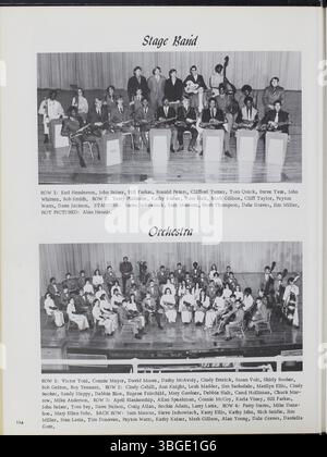 L'annuaire 1971 du South High School, intitulé « The Lens », présente des images et des souvenirs d'élèves du South High School à Columbus, Ohio. South High a une longue histoire, avec plusieurs bâtiments depuis sa création. Cet annuaire spécifique montre le bâtiment actuel de l'école, ouvert le 31 mars 1924, après divers emplacements précédents. L'annuaire comprend des pages documentant la culture et les événements de l'école au cours de l'année scolaire 1970-1971/09. Banque D'Images